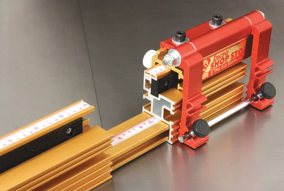 INCRA Miter 1000HD with Track Fence 18 in. = 457 mm with Sliding Stop and Telescopic Fence INCRA Miter 1000HD with Track Fence 18 in. = 457 mm with Sliding Stop and Telescopic Fence