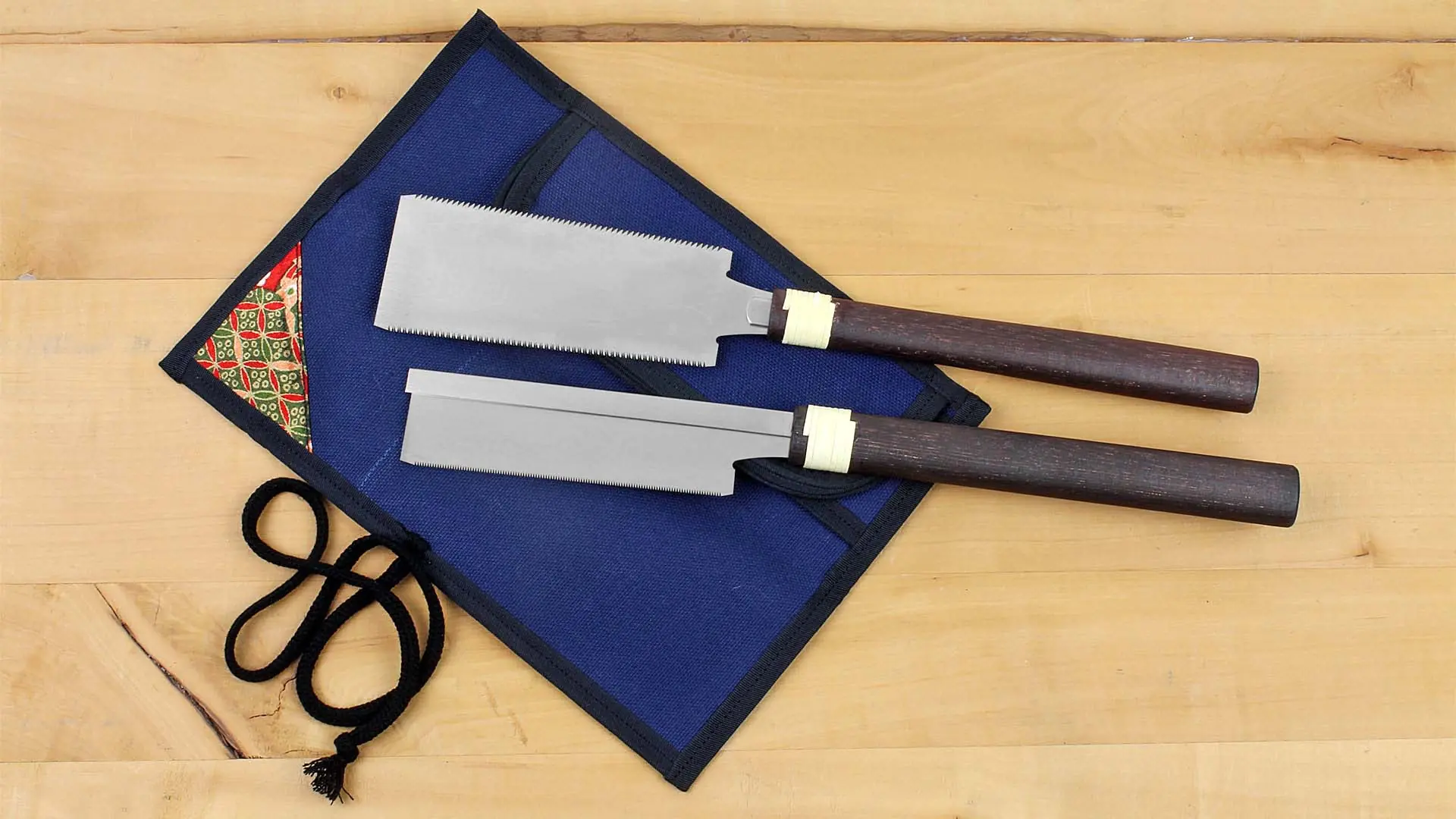 Set of Traditional Japanese Mini Saws consisting of Ryoba 312053 - Dozuki 312052 - Bag 312049