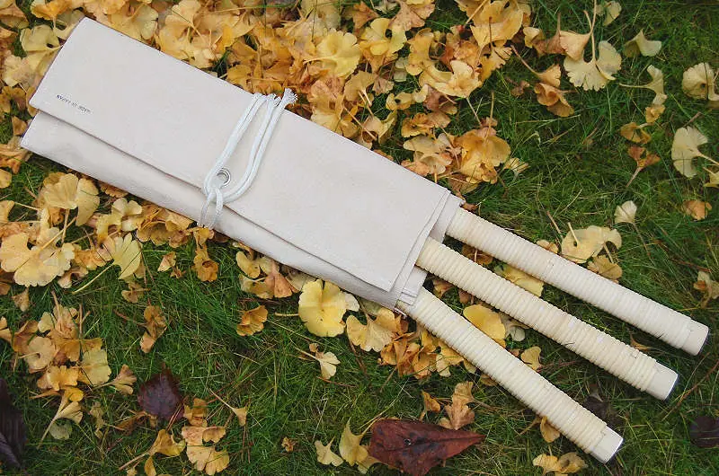 Set of 3 Jap. Saws: Ryoba 309310 - Dozuki 312028 - Kataba 309300 - Canvas Saw Holder 309858 Set of 3 Jap. Saws: Ryoba 309310 - Dozuki 312028 - Kataba 309300 - Canvas Saw Holder 309858