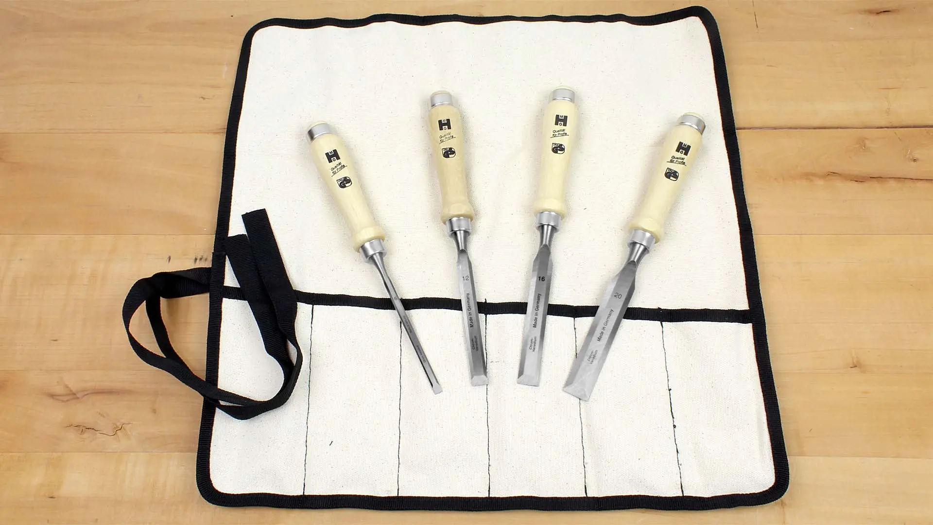 Set of 4 MHG Chisels Blade grinded only with wooden Handle 6-12-16-20 mm in Canvas Tool Roll