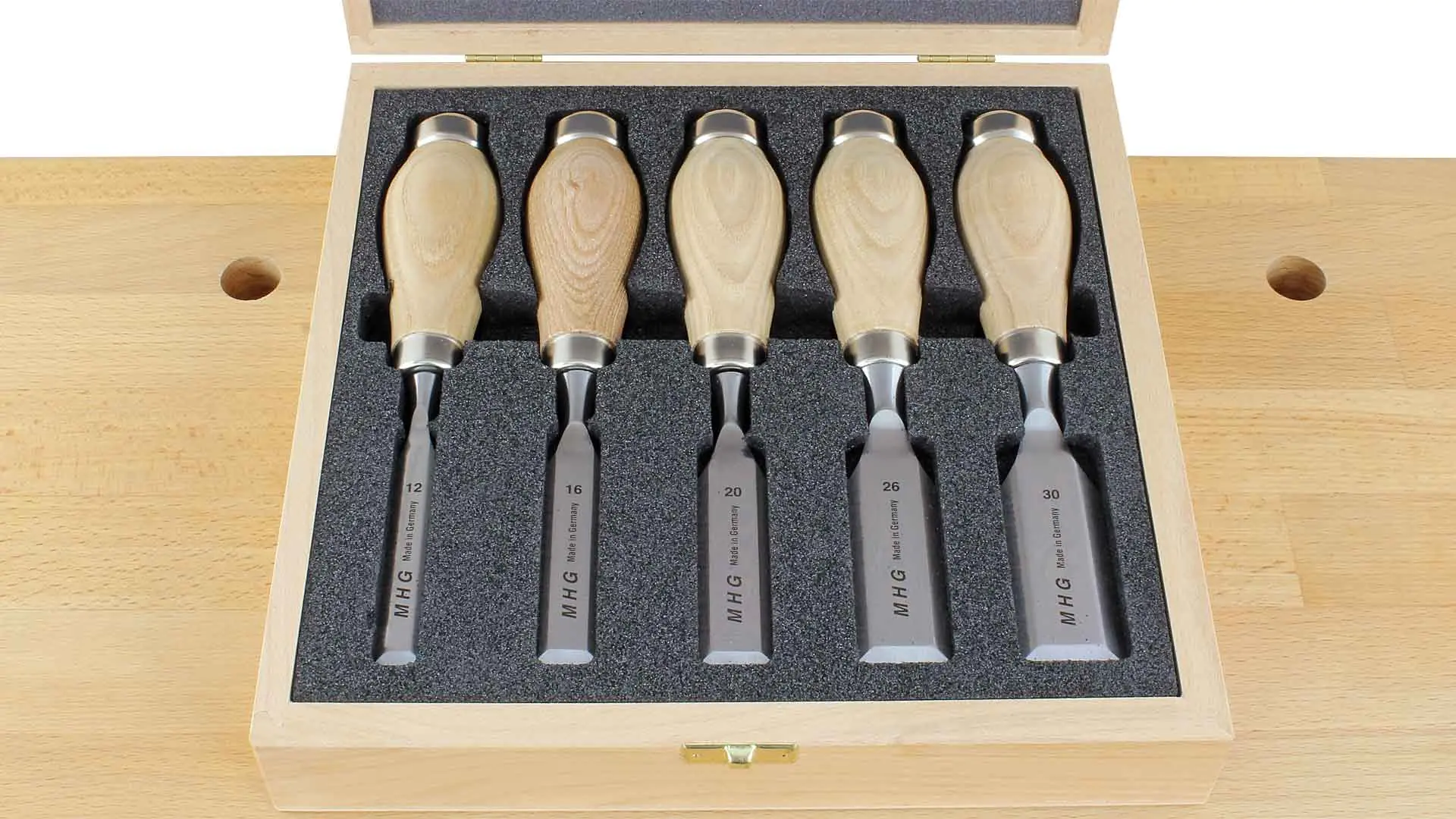 Short Chisel Set with Wooden Handle oiled in Wooden Box 12-16-20-26-30 mm MHG