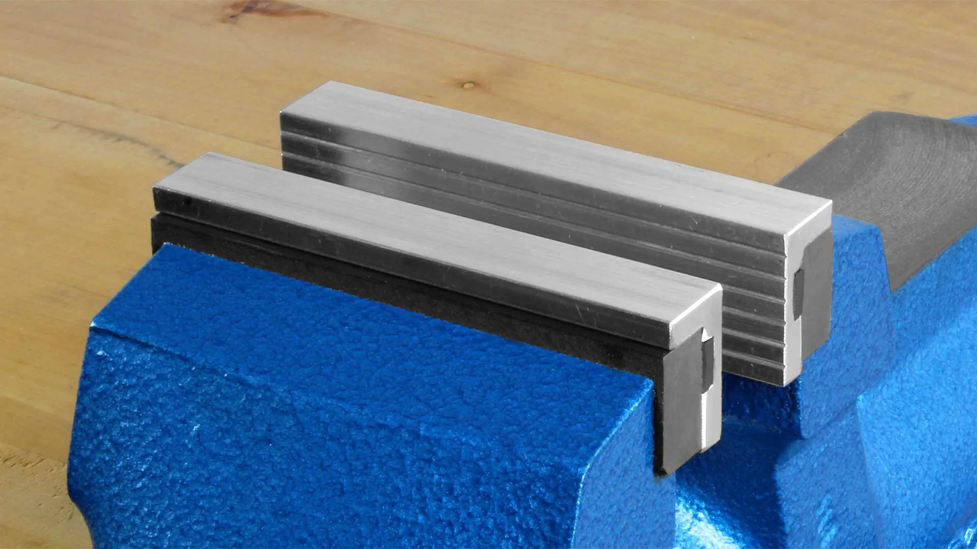Pair of Aluminum Magnetic Jaws