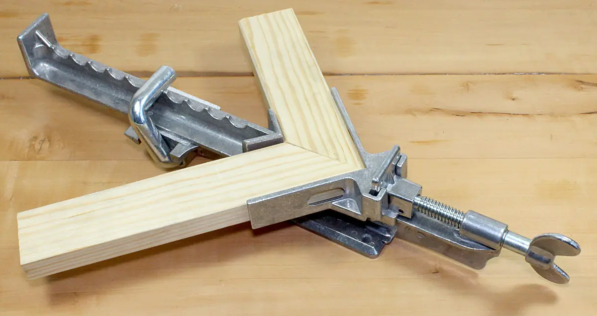 3 Pc Attachment Set (Mounting Base & Miter Attachments) DUBUQUE 3 Pc Attachment Set (Mounting Base & Miter Attachments) DUBUQUE