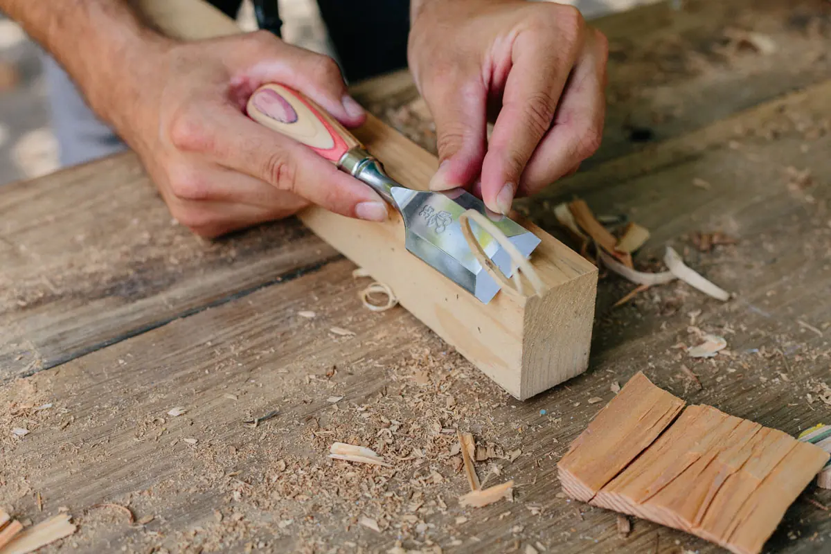 W.I.N.A.C. Short Chisel 35 mm in Leather Holster with Skateboard Handle CHERRIES