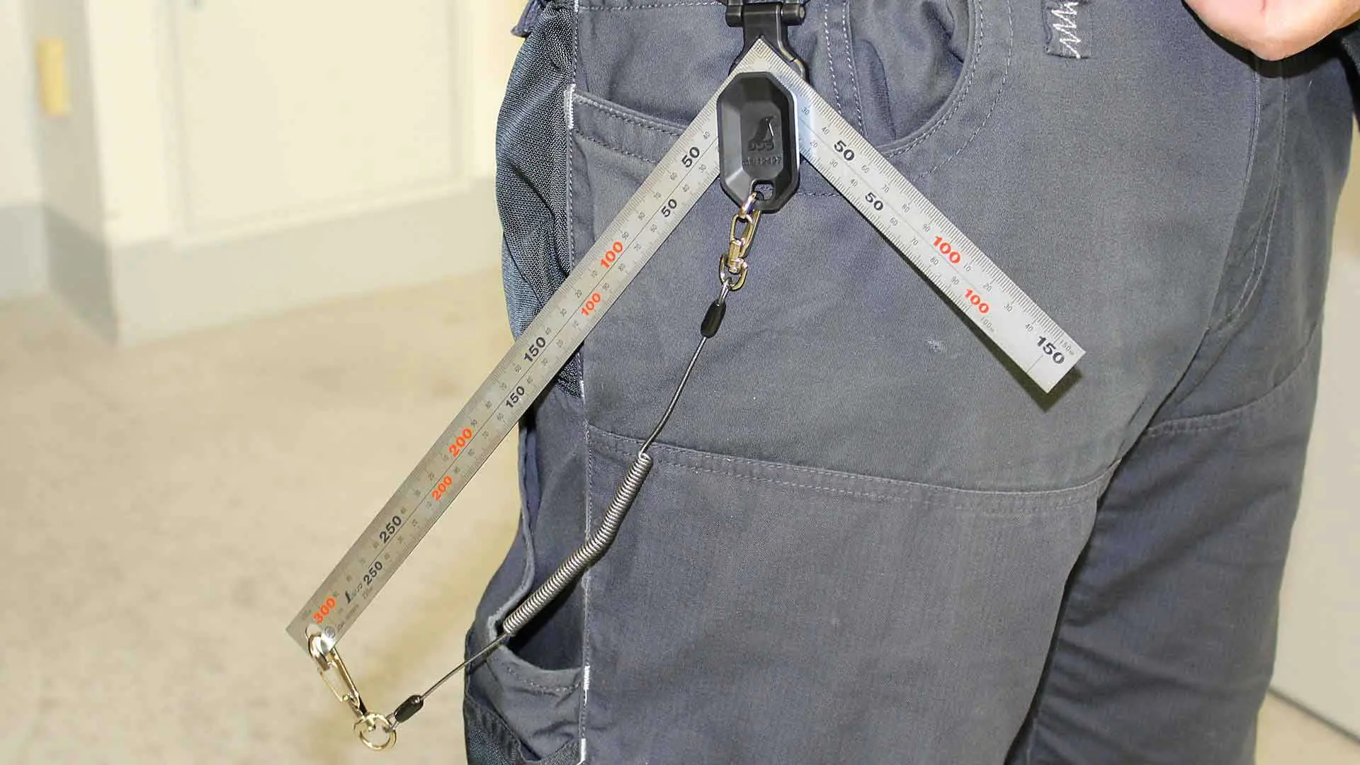 Safety cord for Japanese carpenter’s square