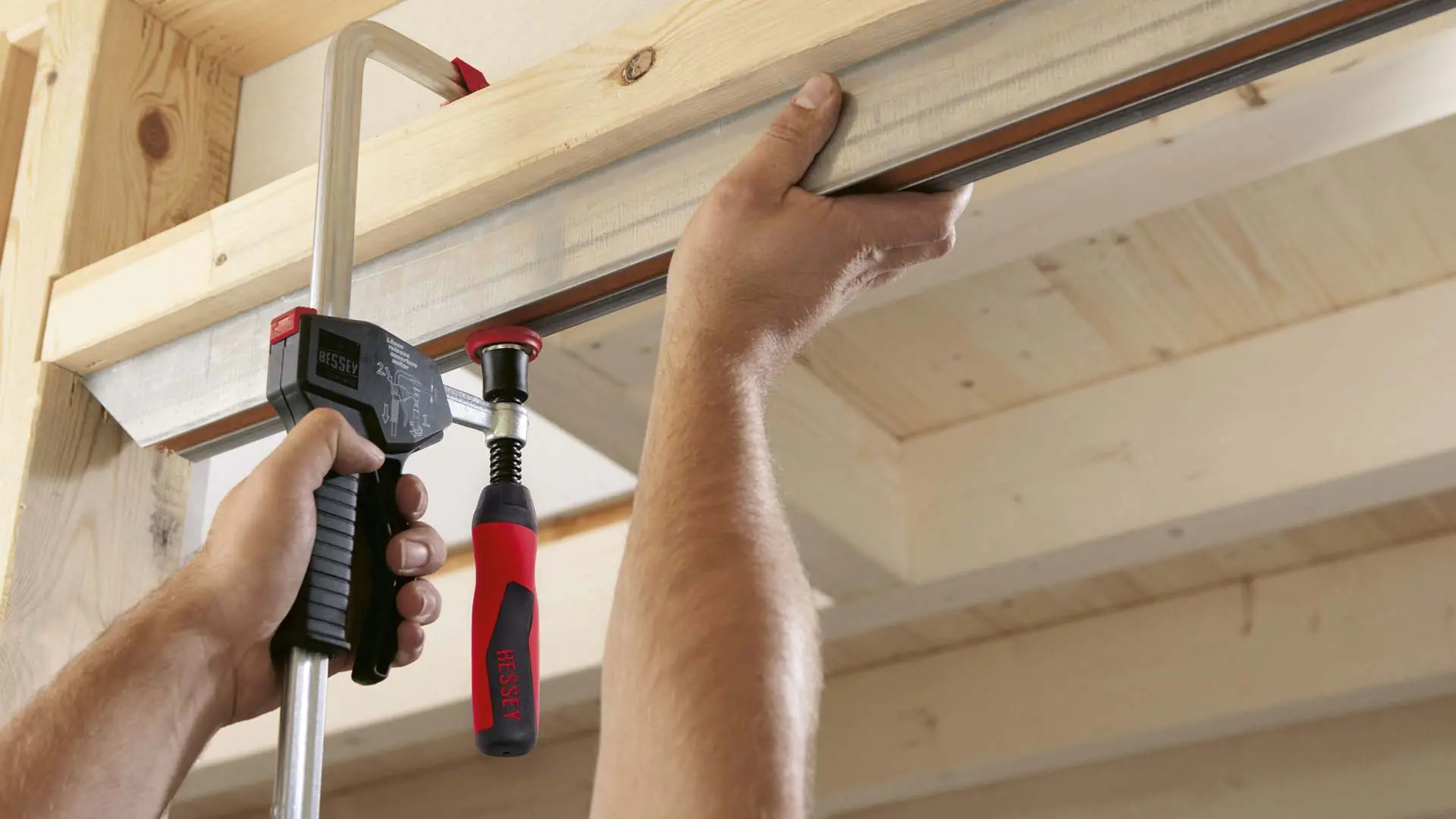 One Handed Quick Action Bar Clamp EHZ-30-2K Opening 300 mm BESSEY One Handed Quick Action Bar Clamp EHZ-30-2K Opening 300 mm BESSEY