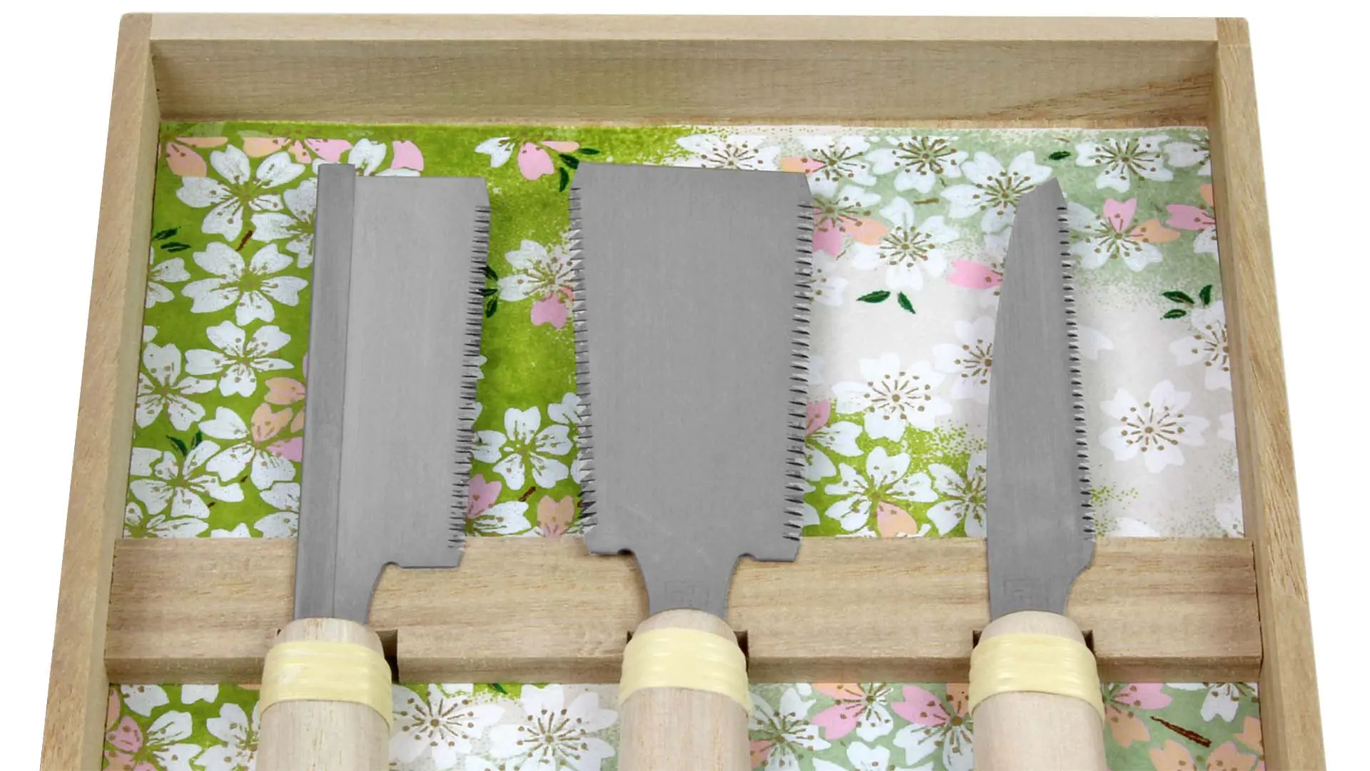 Set of 3 Japanese Mini Saws in Wooden Box Handle 130 mm HISHIKA Set of 3 Japanese Mini Saws in Wooden Box Handle 130 mm HISHIKA