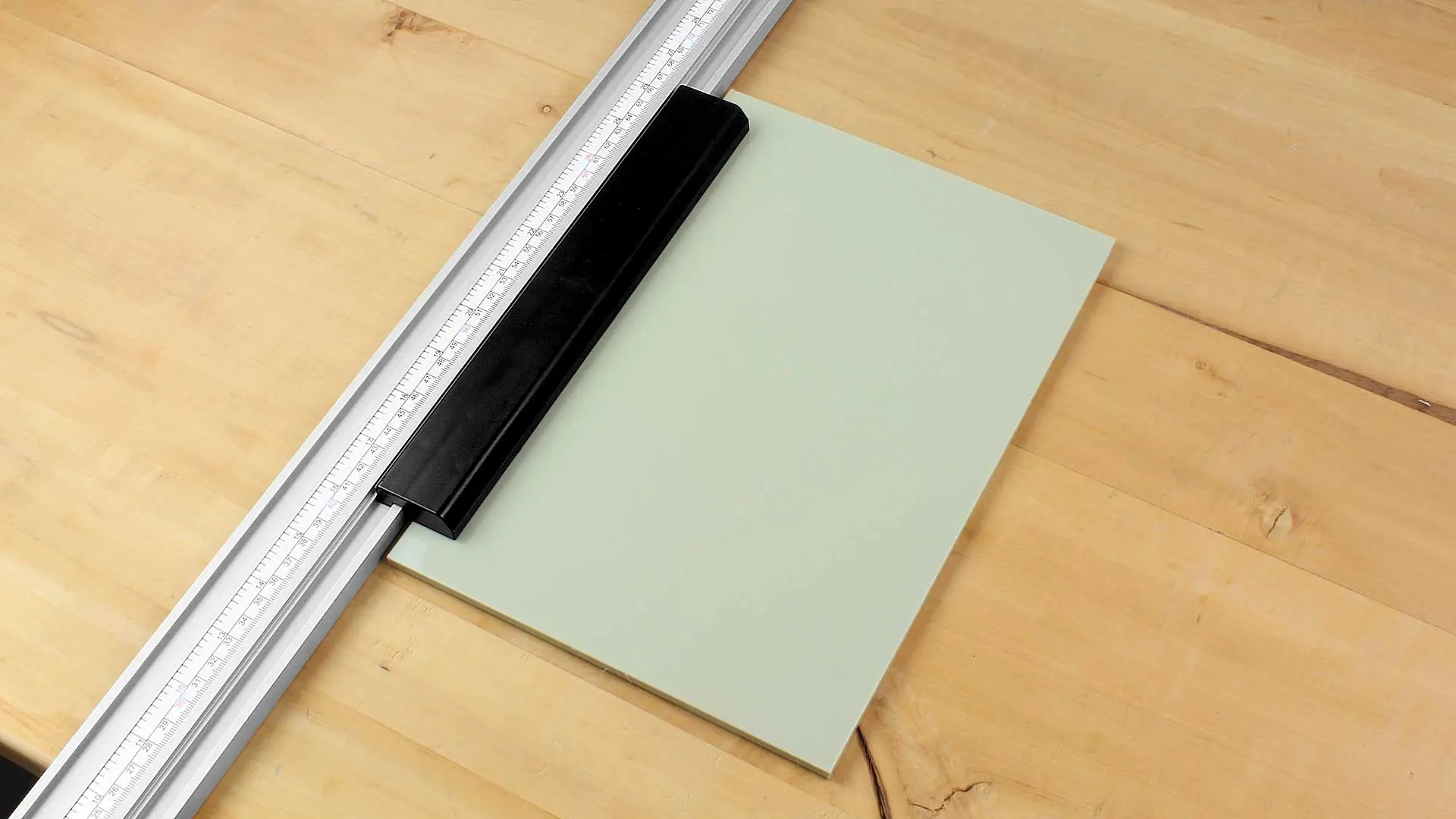 Pro Grip Universal Base 11-1/2 x 7-3/4 in. = 292 x 197 mm