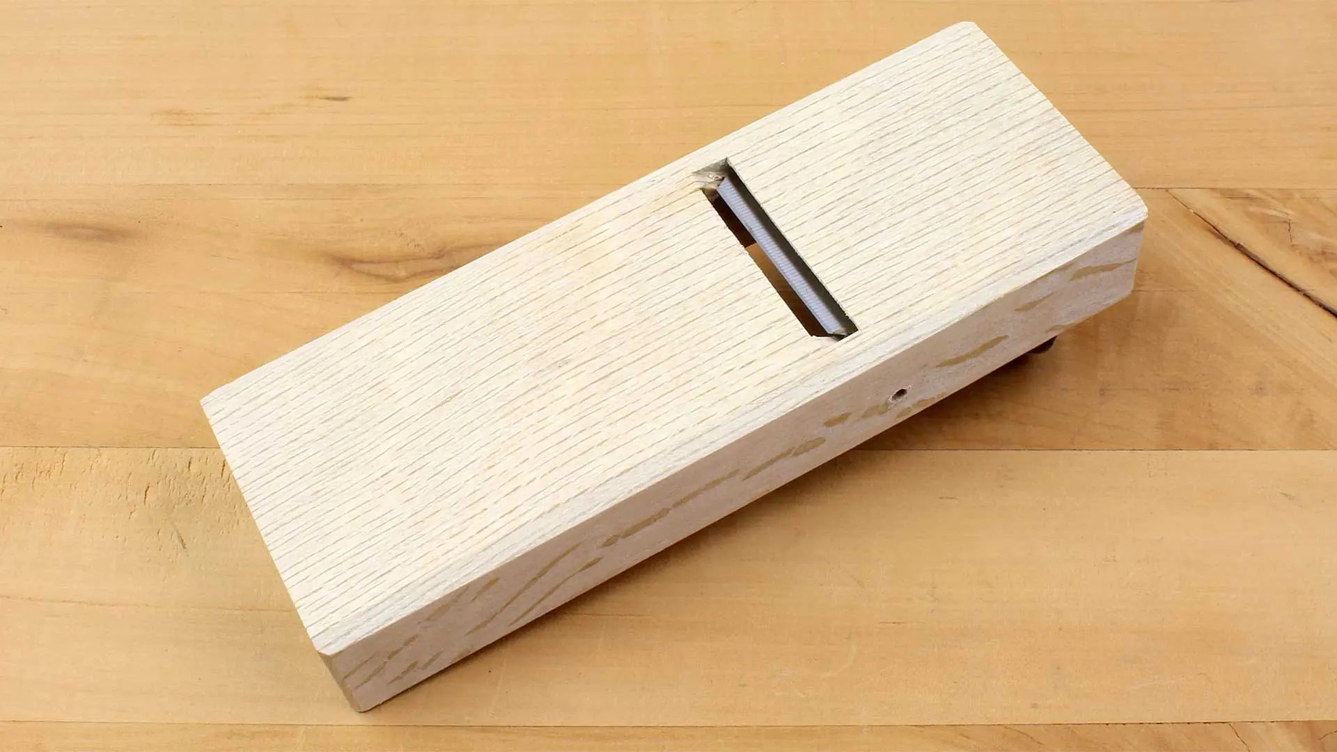 Hira Kanna - Small Japanese Bench Plane Blade 43 mm Length 150mm Hira Kanna - Small Japanese Bench Plane Blade 43 mm Length 150mm