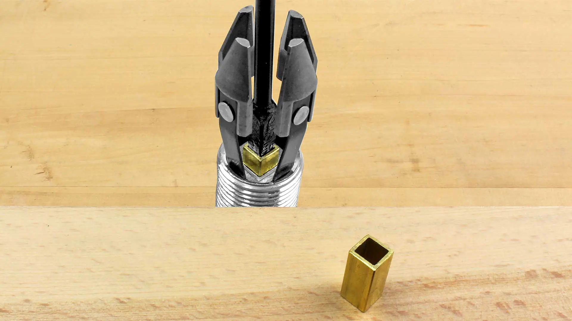 Adapter for small conical square Shafts
