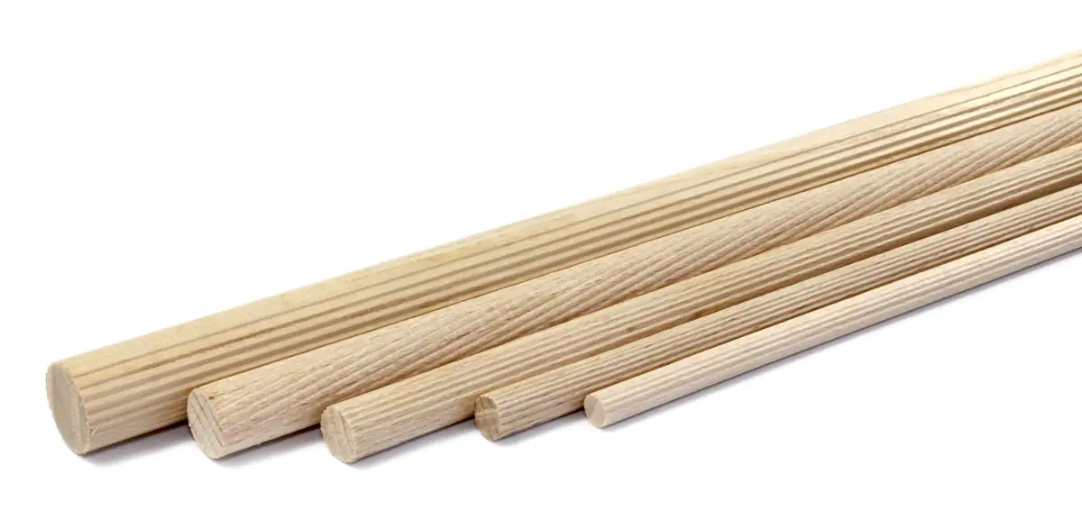 Round rod made from beech wood, ribbed surface