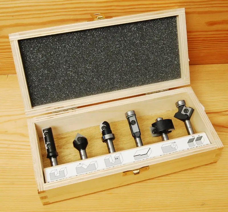 Set of 6 Insert Router Bits in wooden Box