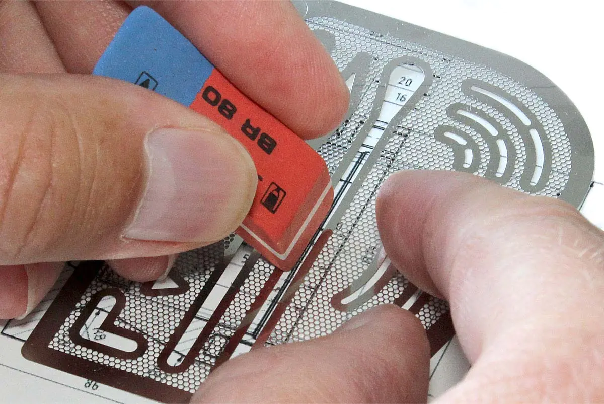 Stainless Steel Mesh Erasing Shield SHINWA Stainless Steel Mesh Erasing Shield SHINWA