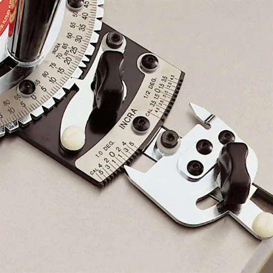 INCRA Miter 5000 with Telescoping Flip Fence 1625 mm - Flip Shop Stop - 2MDF Sled Panels - 2 embedded T-Tracks Metric Version INCRA Miter 5000 with Telescoping Flip Fence 1625 mm - Flip Shop Stop - 2MDF Sled Panels - 2 embedded T-Tracks Metric Version