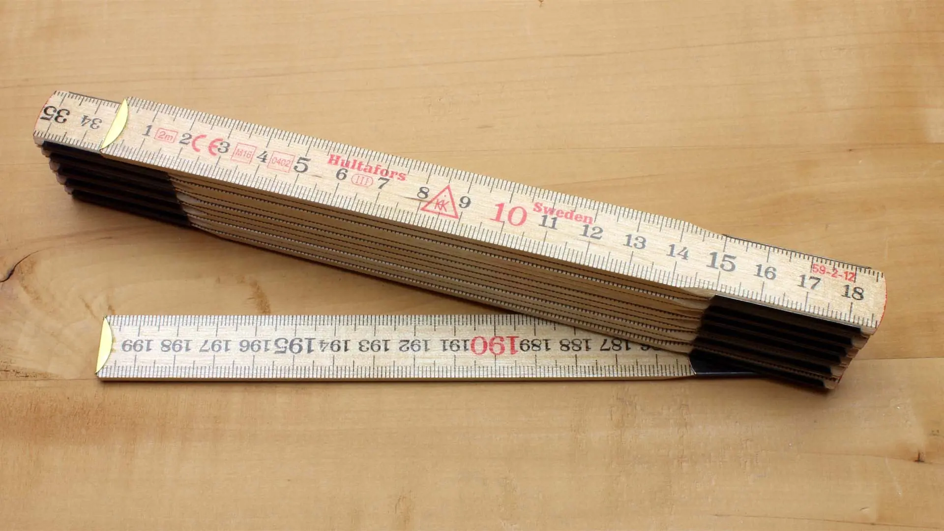 Swedish Folding Rule 2m  12 Folds Birch HULTAFORS