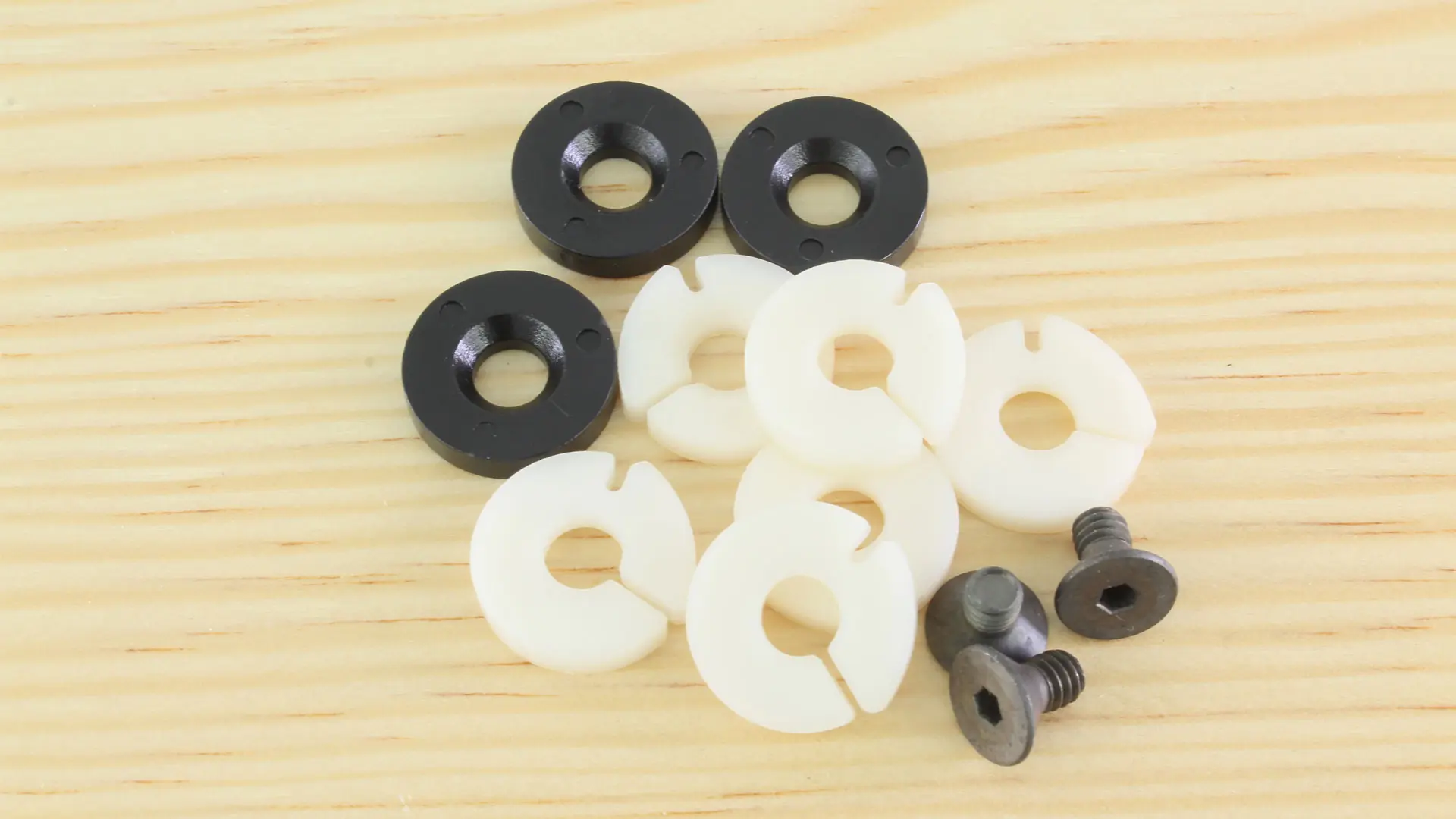 INCRA Miter Bar Expansion Disc Set (6 white, 3 black, 3 screws) INCRA Miter Bar Expansion Disc Set (6 white, 3 black, 3 screws)