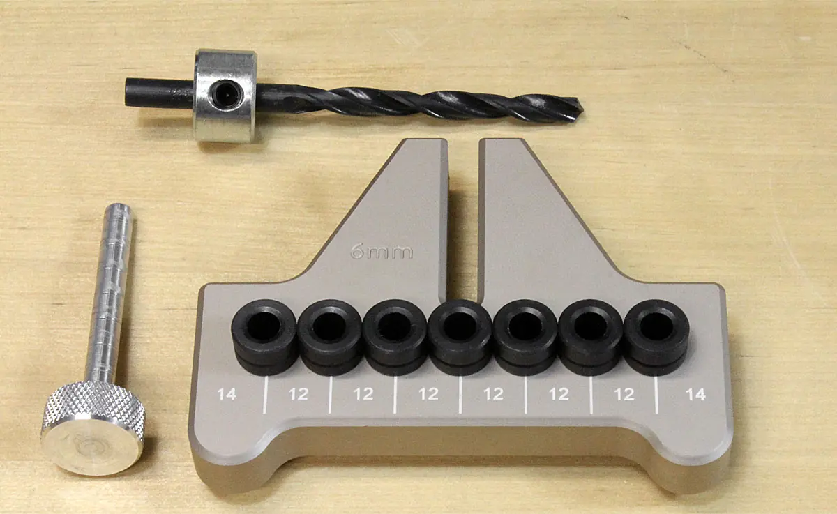 Dowel insert for use in JESSEM doweling jig